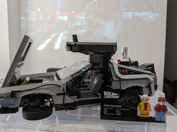 La machine à remonter le temps de Retour vers le futur