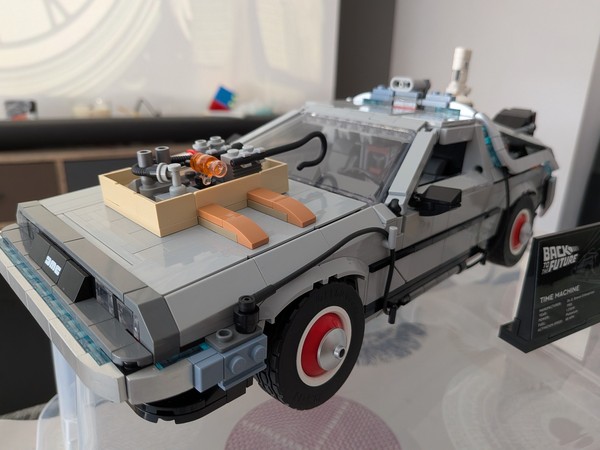 La machine à remonter le temps de Retour vers le futur