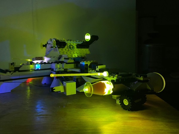 Explorien Starship