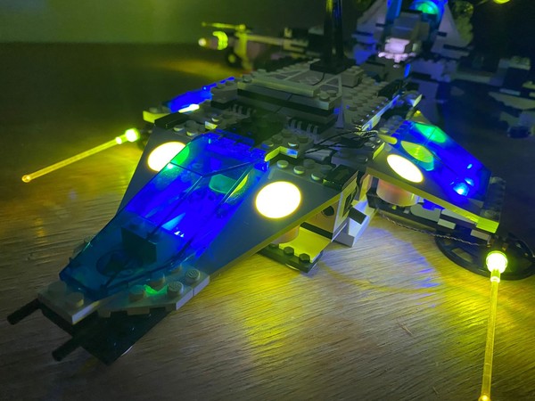Explorien Starship