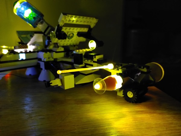 Explorien Starship