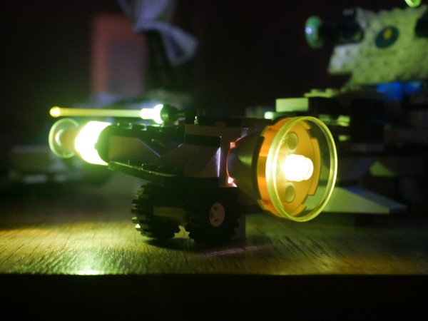 Explorien Starship