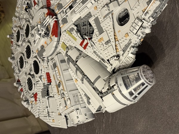 Millennium Falcon™