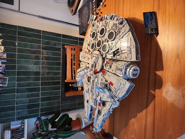 Millennium Falcon™