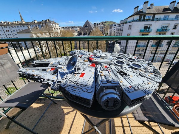 Millennium Falcon™