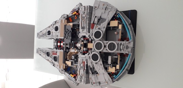 Millennium Falcon™