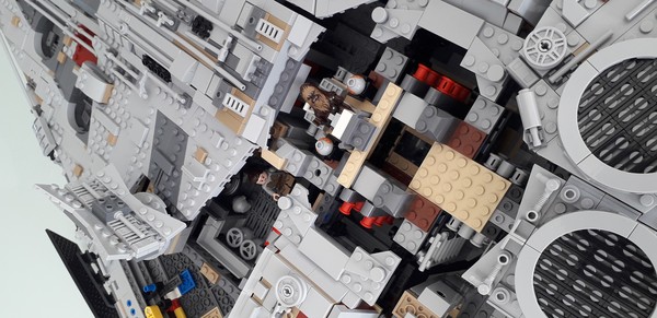 Millennium Falcon™