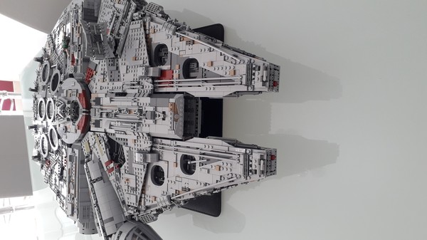 Millennium Falcon™