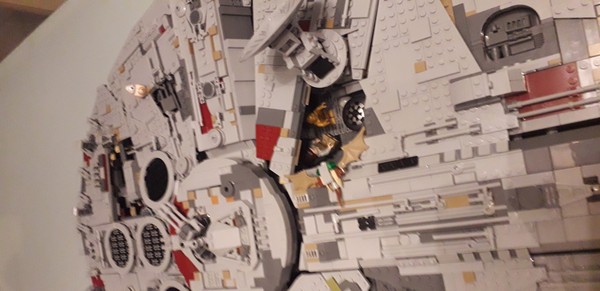 Millennium Falcon™