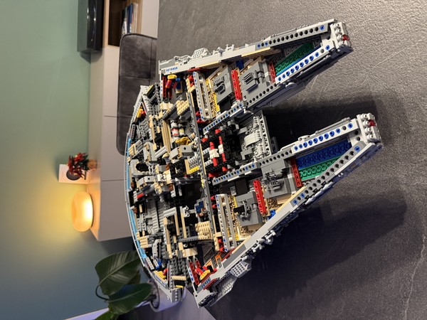 Millennium Falcon™