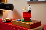 Peanuts: Snoopy's Doghouse
