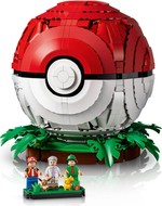 Iconic Trainer Moments Poké Ball